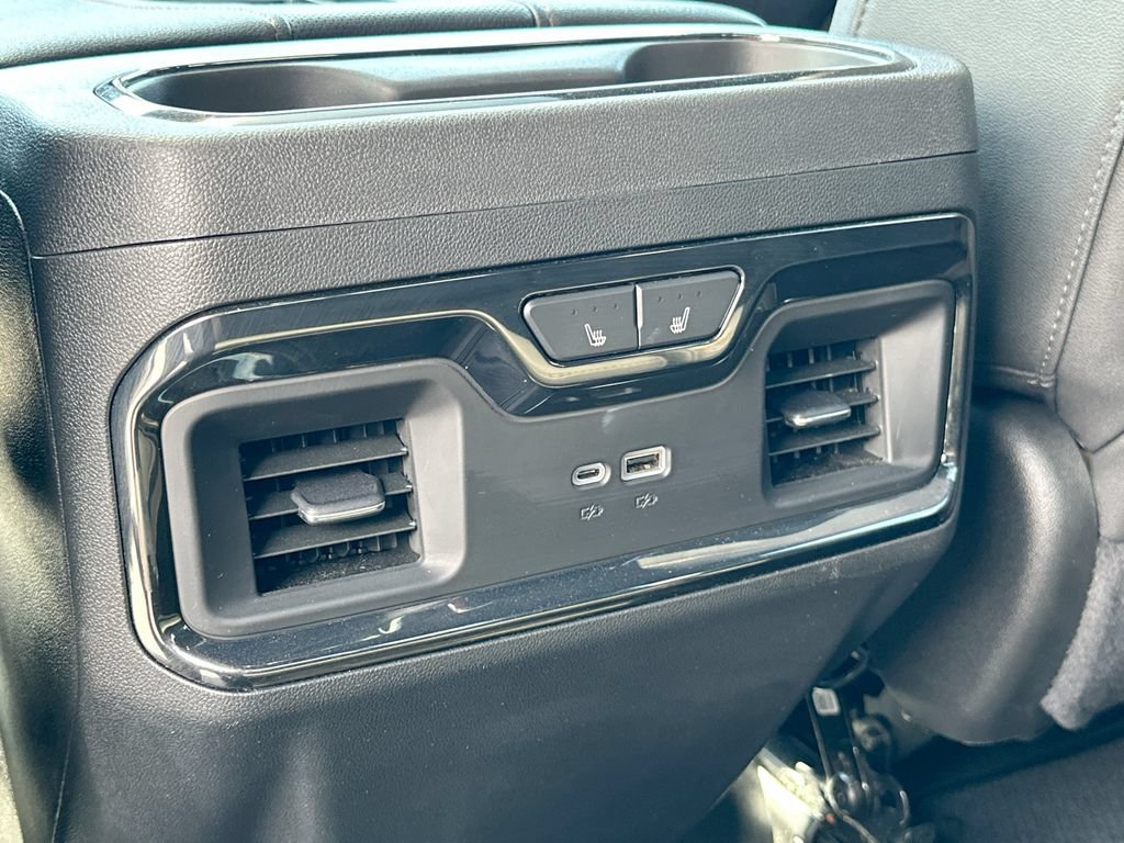 Used 2022 GMC Sierra 1500 AT4 w/ AT4 Premium Package AWD/4WD image 4