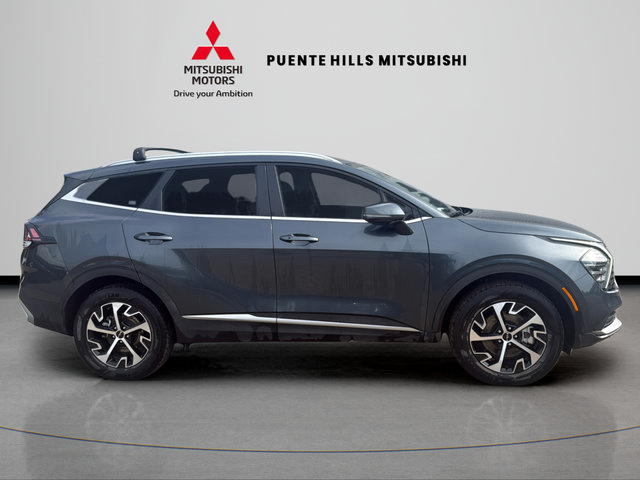 Used 2025 Kia Sportage EX AWD/4WD image 4