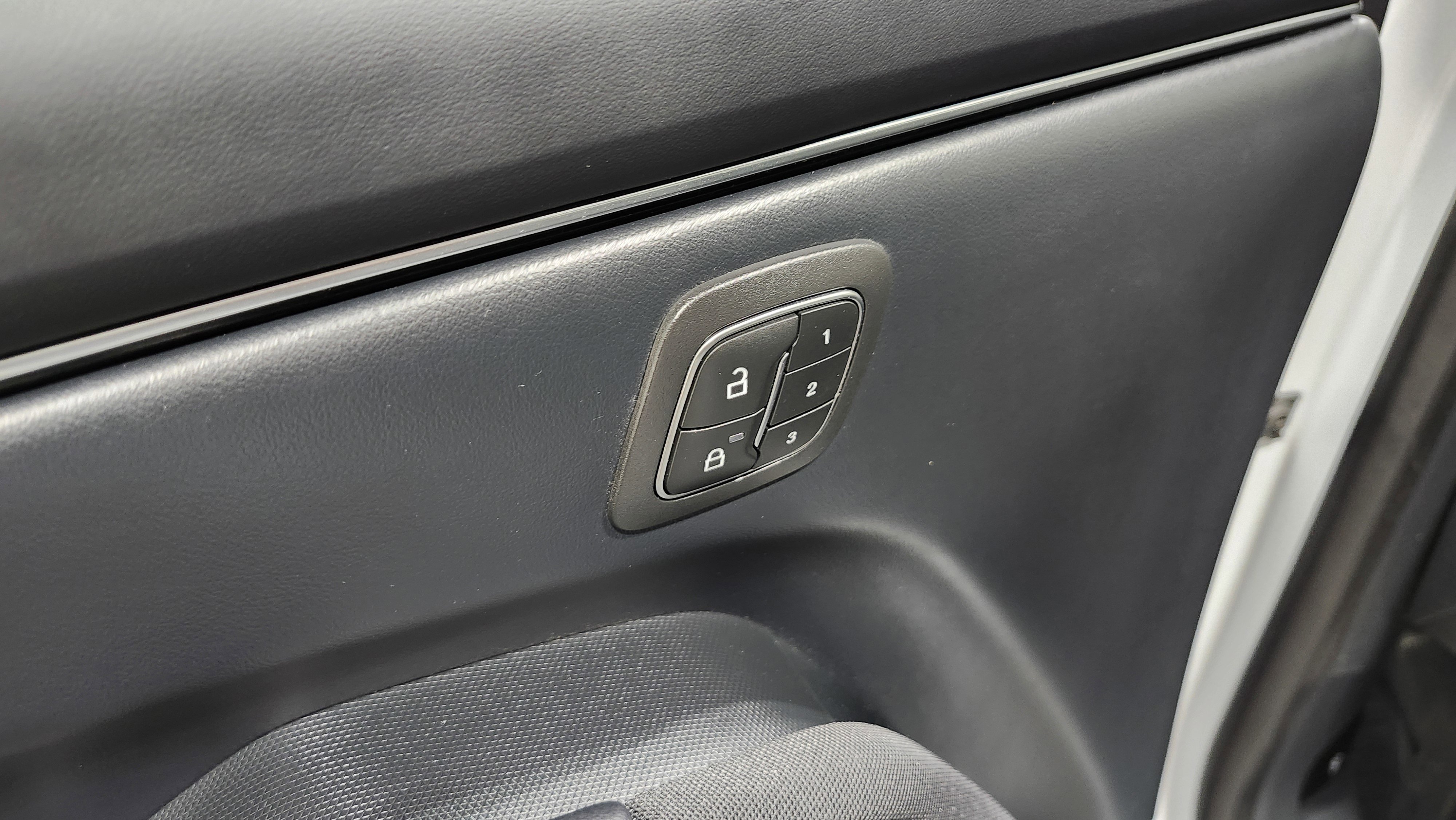 Used 2021 Ford Mustang Mach-E Select w/ Comfort/Technology Package image 27