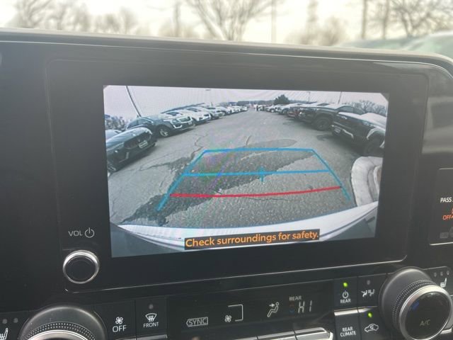 Used 2024 Toyota Highlander XLE image 39