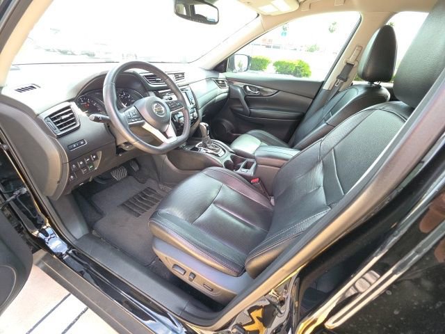 Used 2019 Nissan Rogue SL w/ Premium Package image 12