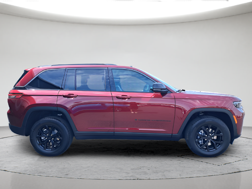 New 2026 Jeep Grand Cherokee Altitude AWD/4WD image 4