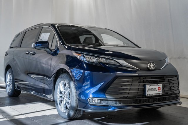 New 2026 Toyota Sienna XLE