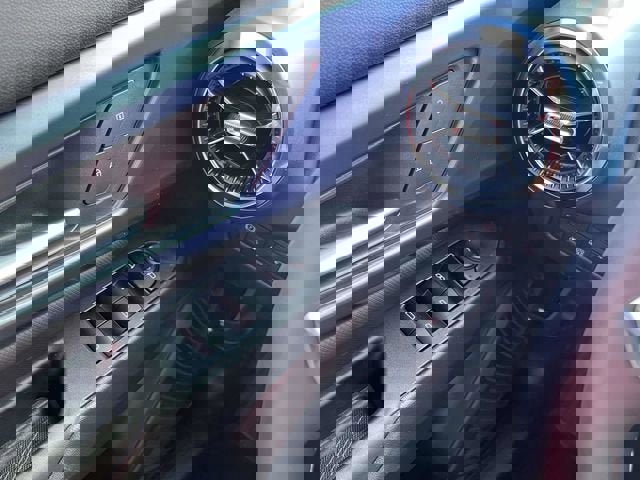 New 2025 Chevrolet Equinox EV LT image 29