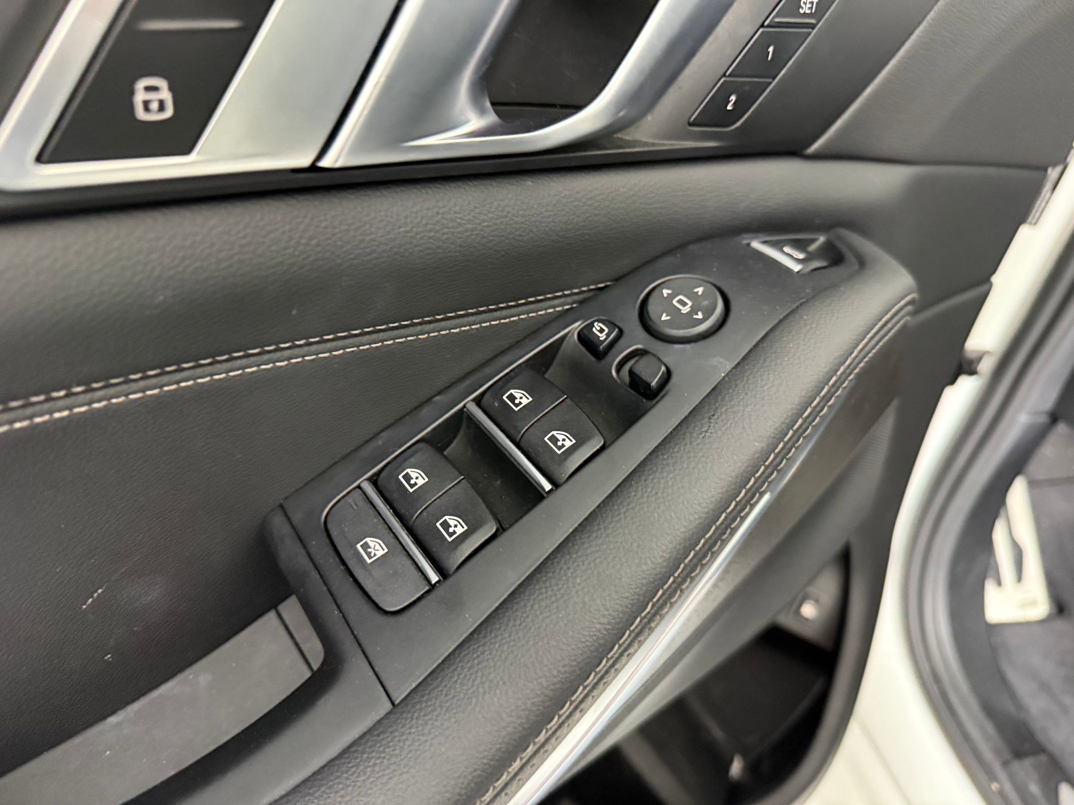 Used 2022 BMW X5 xDrive45e w/ M Sport Package image 21