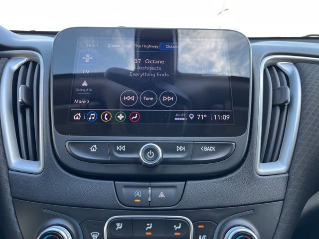 Used 2022 Chevrolet Malibu LT image 22