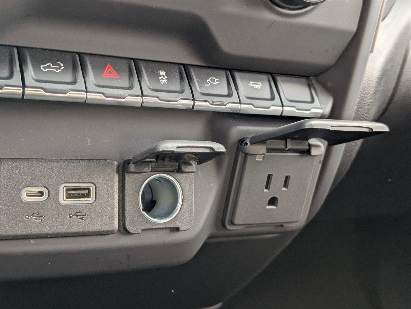 Used 2021 Chevrolet Silverado 1500 Custom image 27