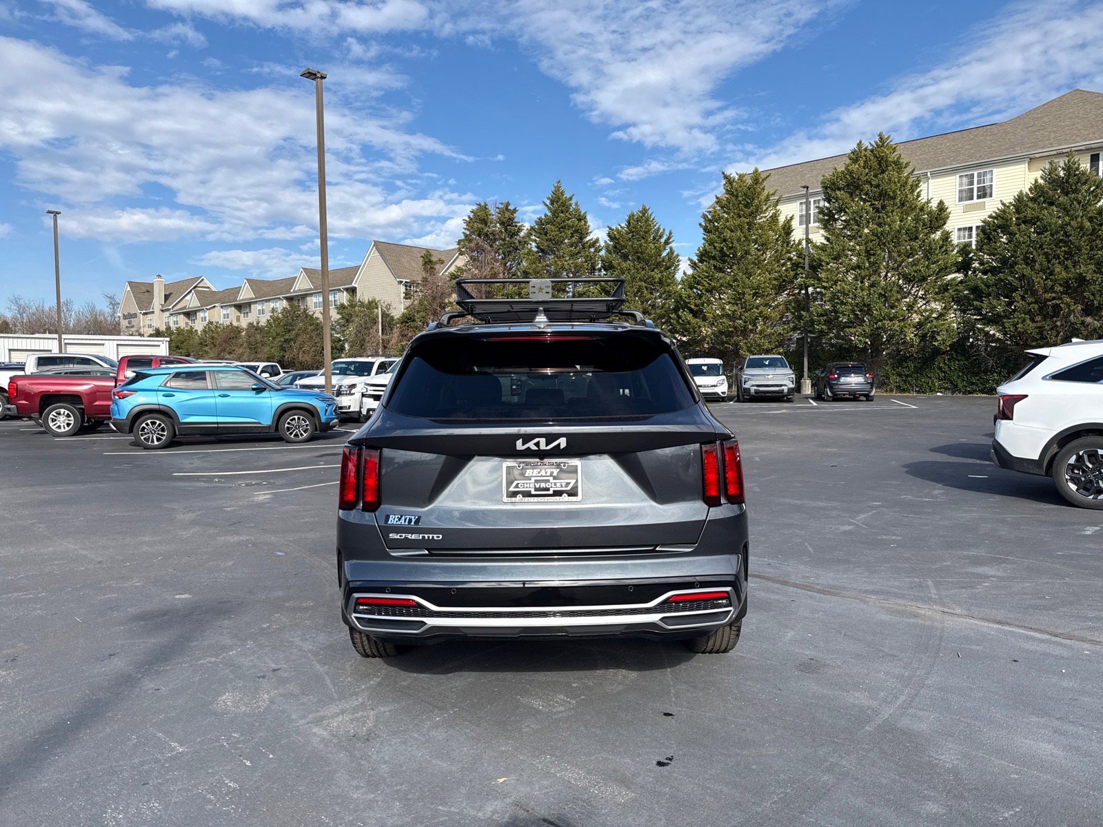 Used 2023 Kia Sorento S w/ Panoramic Sunroof Package image 4