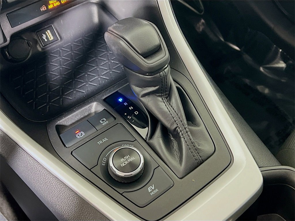 Certified 2025 Toyota RAV4 XLE image 16