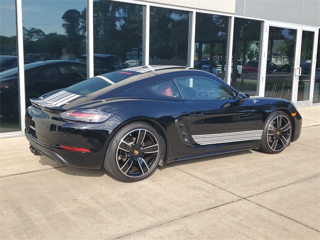 Used 2025 Porsche 718 Cayman image 11
