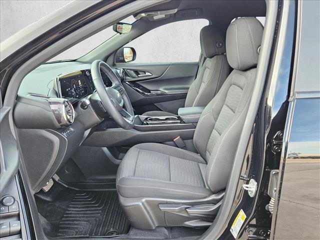 Used 2025 Chevrolet Equinox LT w/ Safety and Technology Package image 14