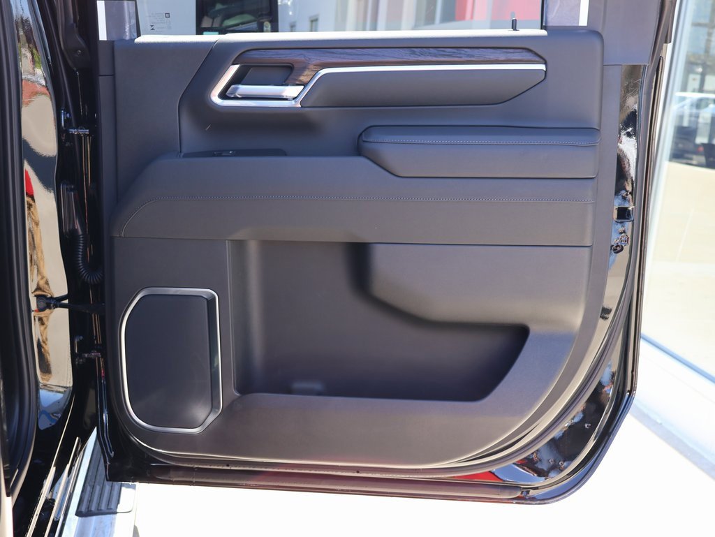 New 2025 GMC Sierra 2500 SLT w/ SLT Premium Package image 44