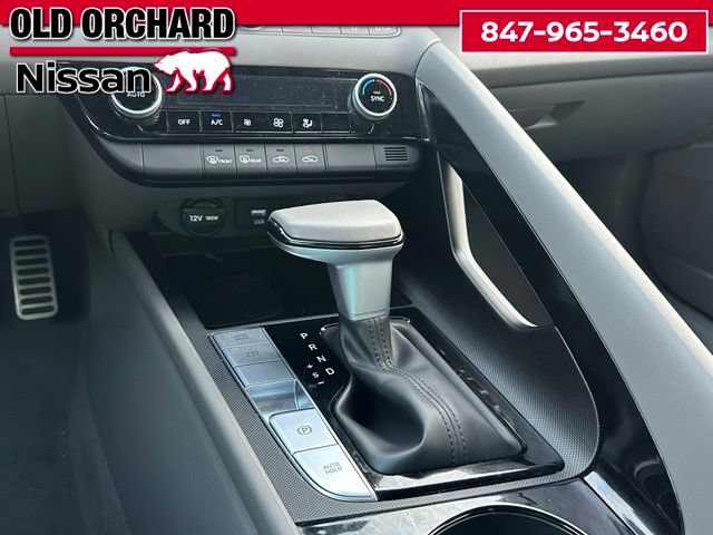 Used 2025 Hyundai Elantra SEL FWD image 17