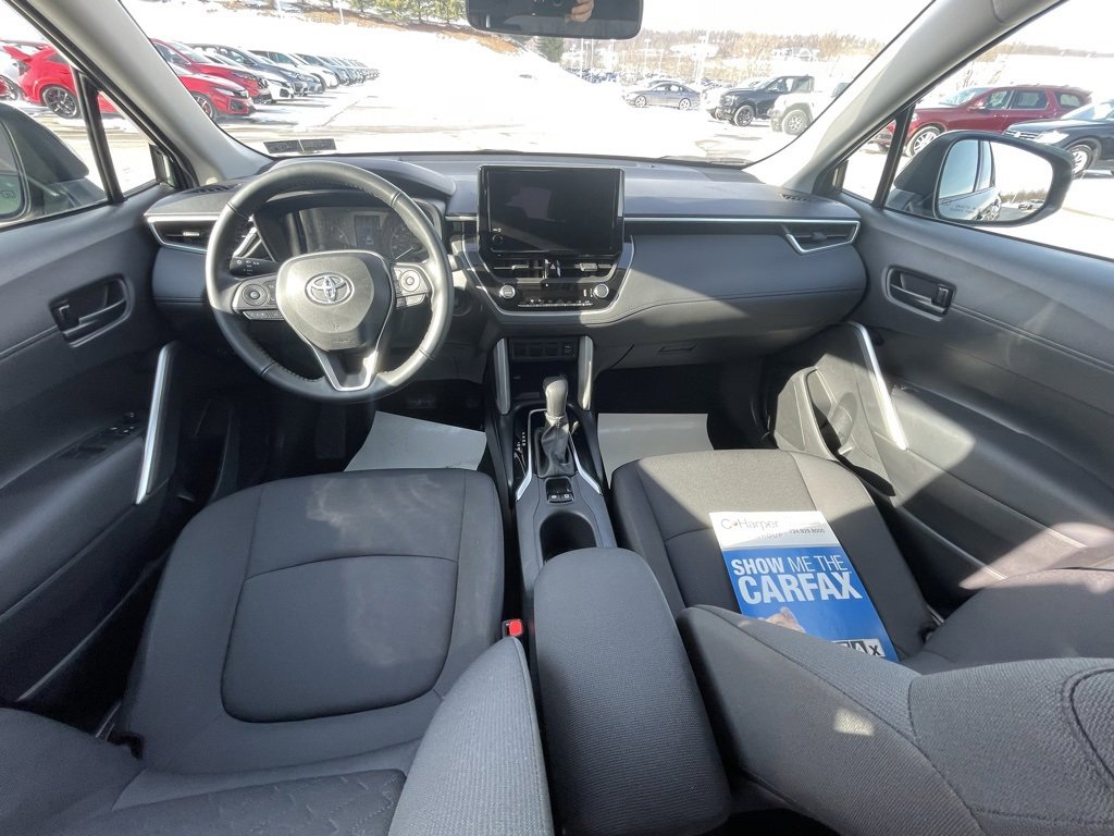 Used 2024 Toyota Corolla Cross LE image 20