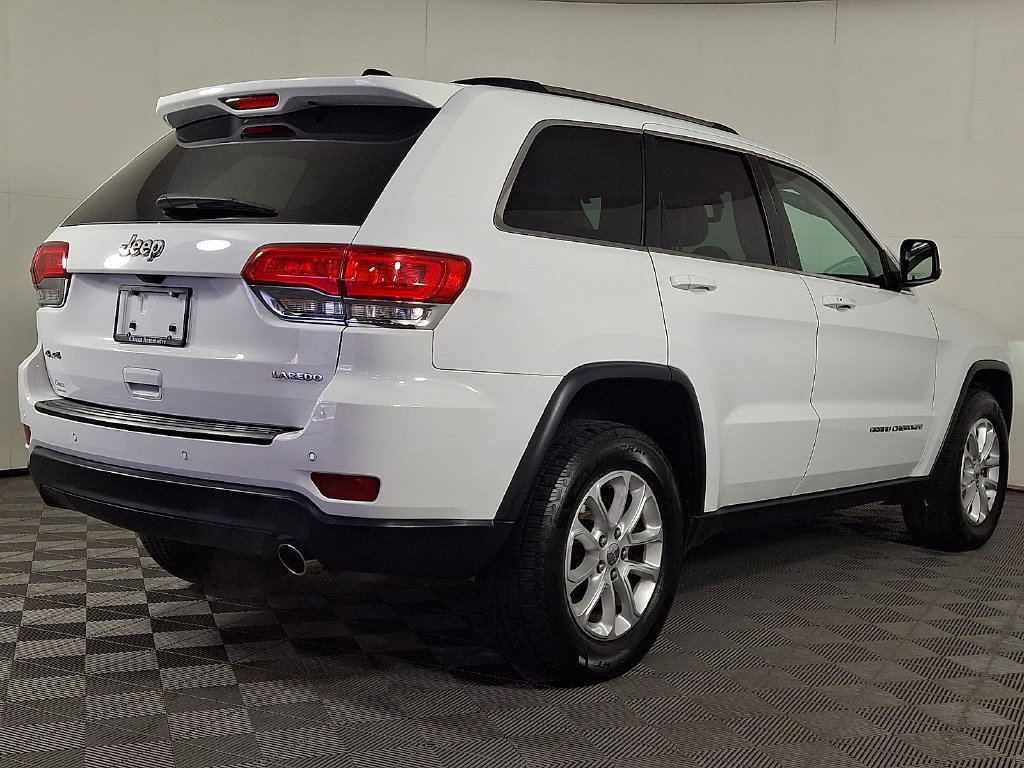 Used 2016 Jeep Grand Cherokee Laredo w/ Quick Order Package 23E AWD/4WD image 9