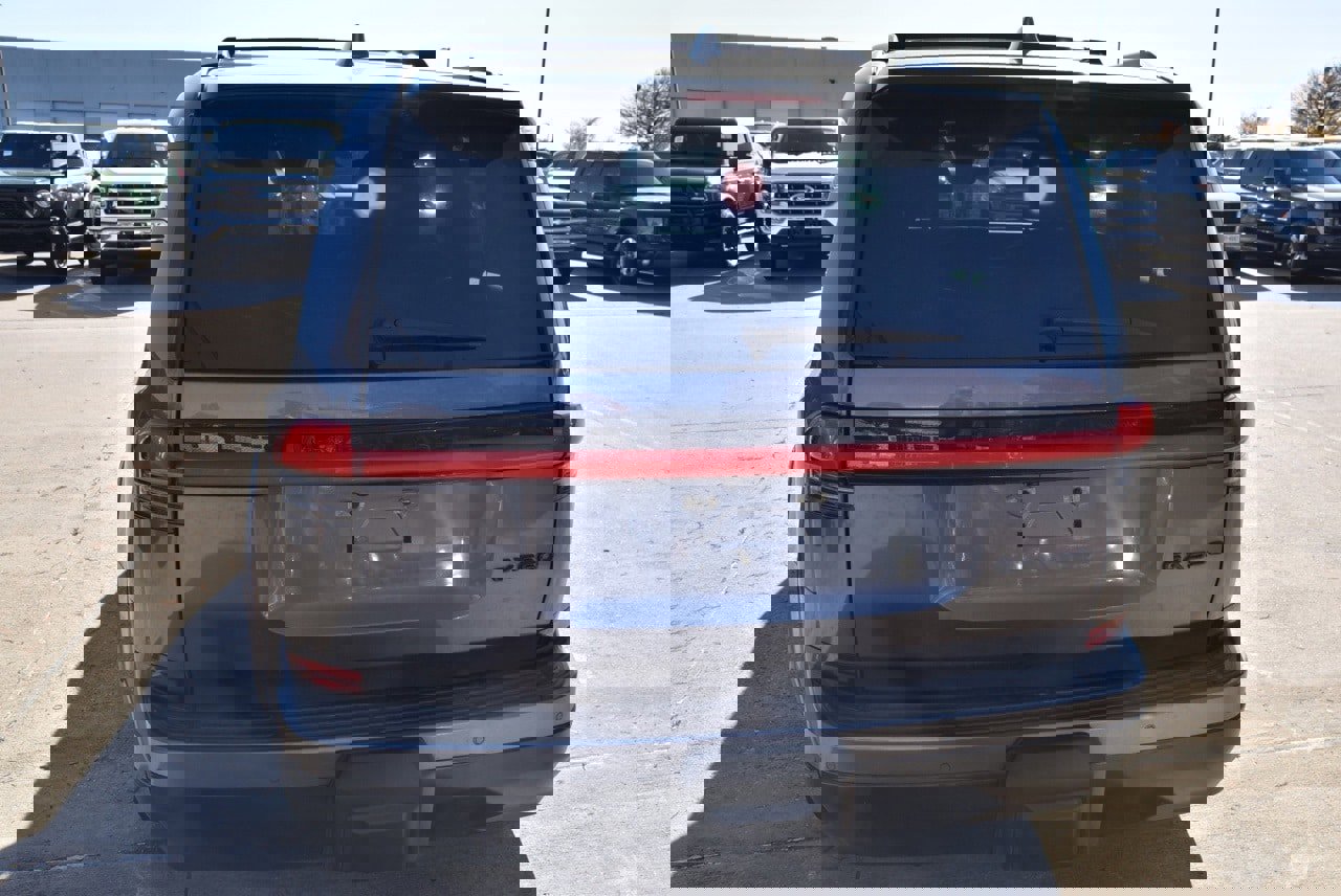 Used 2024 Lexus GX 550 image 9