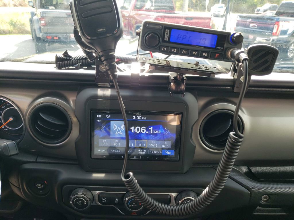 Used 2018 Jeep Wrangler Sport image 14