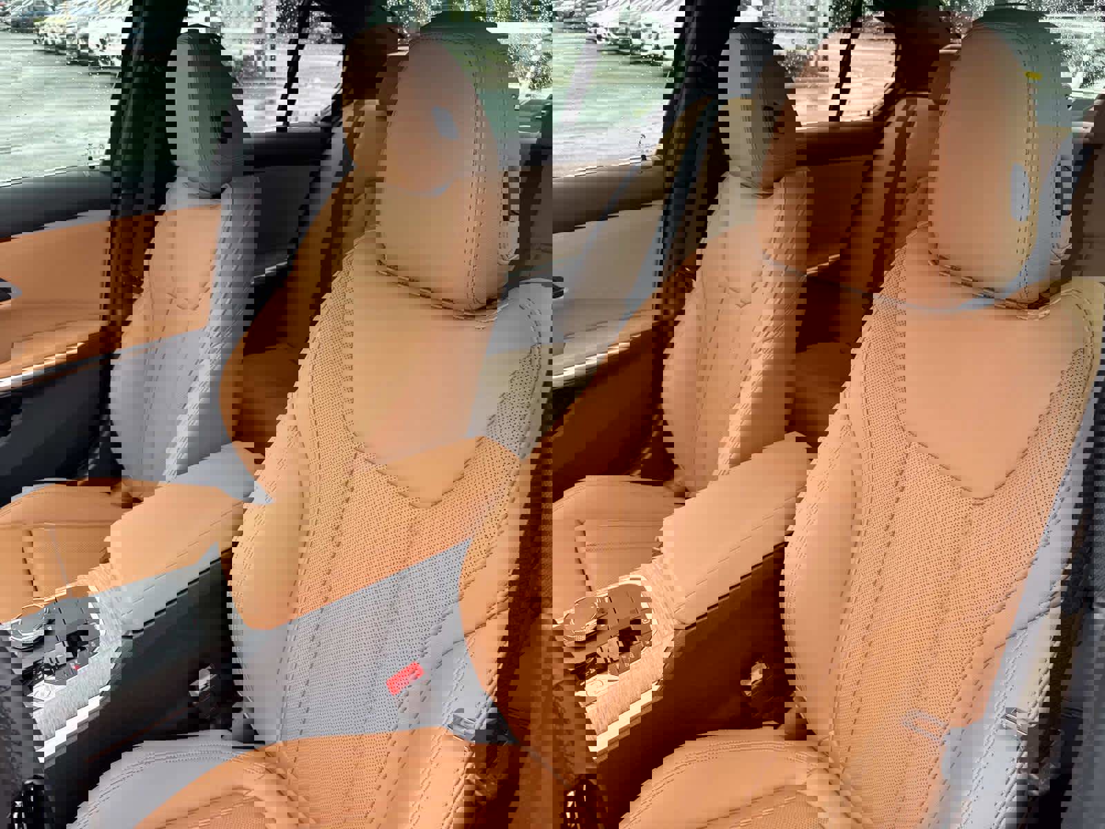 Certified 2025 BMW 330i Sedan w/ Premium Package image 21