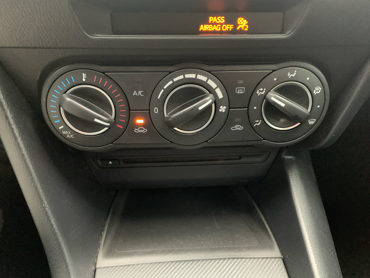 Used 2014 MAZDA MAZDA3 i Touring image 13