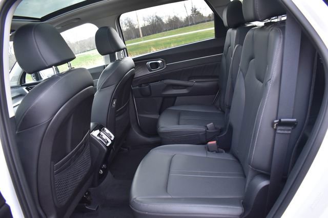 Used 2023 Kia Sorento SX image 20