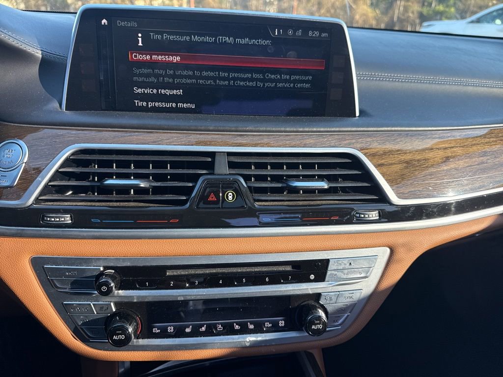 Used 2018 BMW 740i xDrive image 17