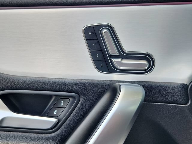 Used 2025 Mercedes-Benz CLA 250 image 20
