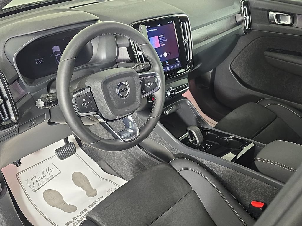Used 2023 Volvo XC40 Recharge Plus w/ Protection Package Premier AWD/4WD image 12