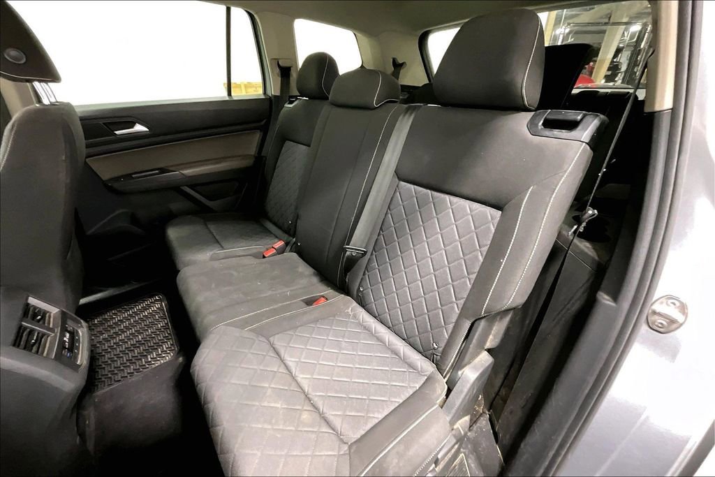 Used 2021 Volkswagen Atlas S w/ MDO Package (Bench Seat) image 34