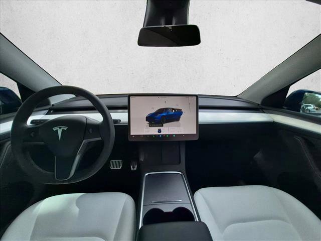 Used 2023 Tesla Model Y Long Range image 18