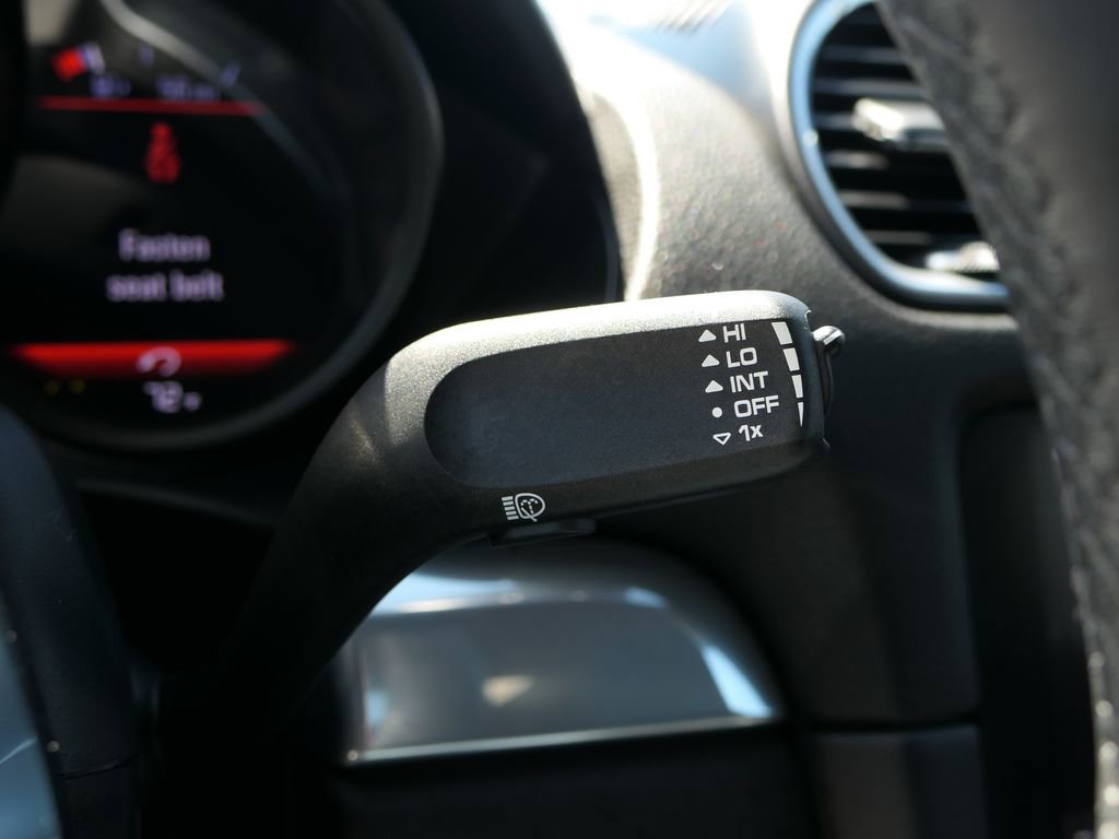 Used 2024 Porsche 718 Boxster RWD image 15