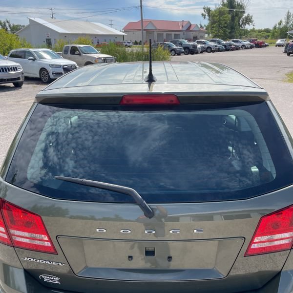 Used 2017 Dodge Journey SE FWD image 28