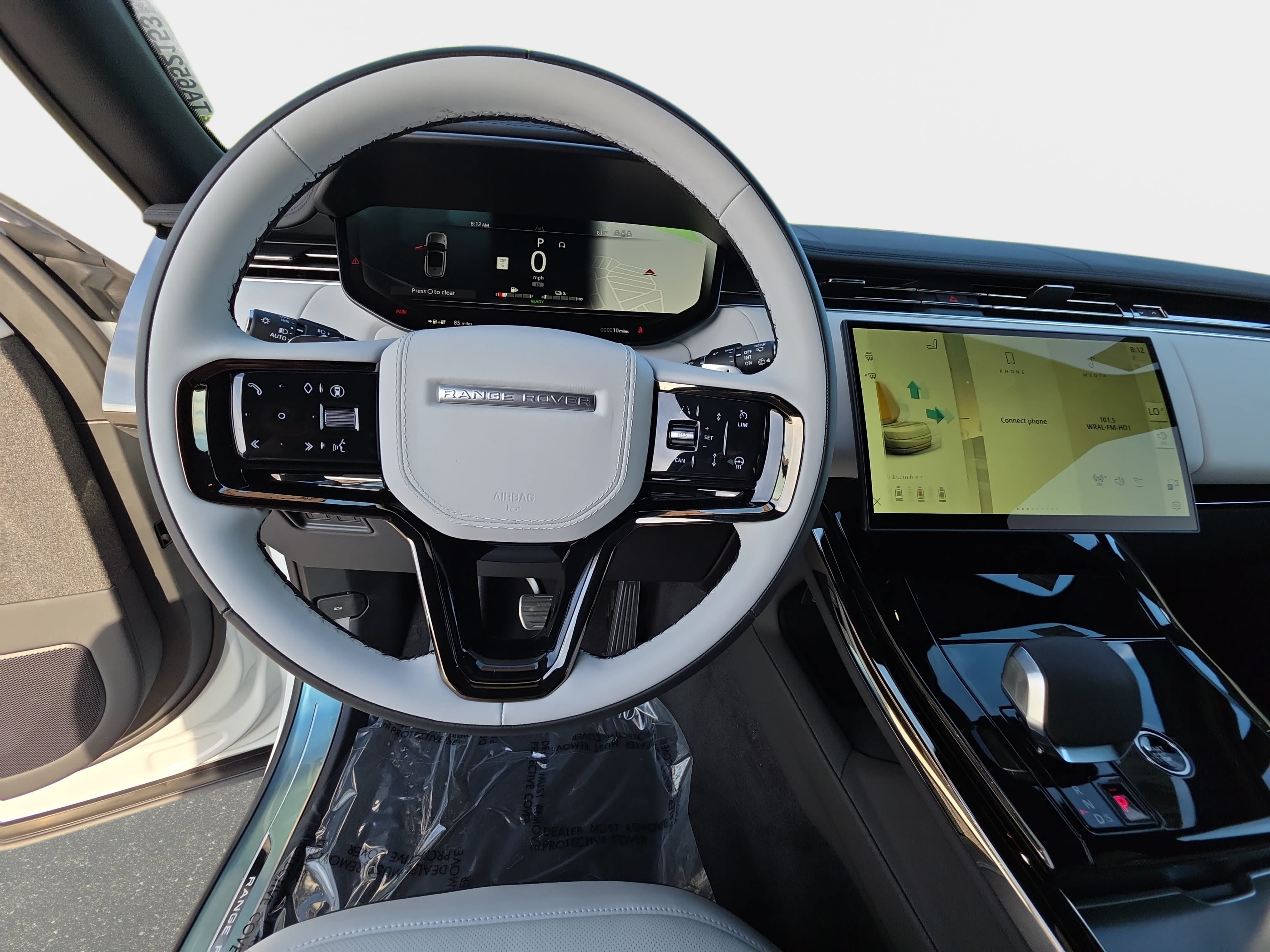 New 2026 Land Rover Range Rover Sport Dynamic SE AWD/4WD image 16