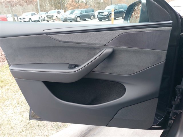 Used 2026 Tesla Model Y Long Range image 27