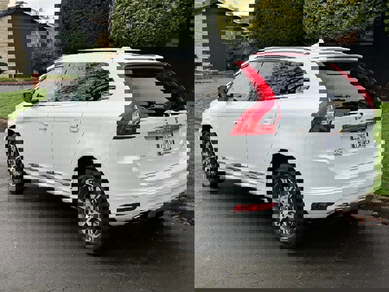 Used 2014 Volvo XC60 T6 image 3