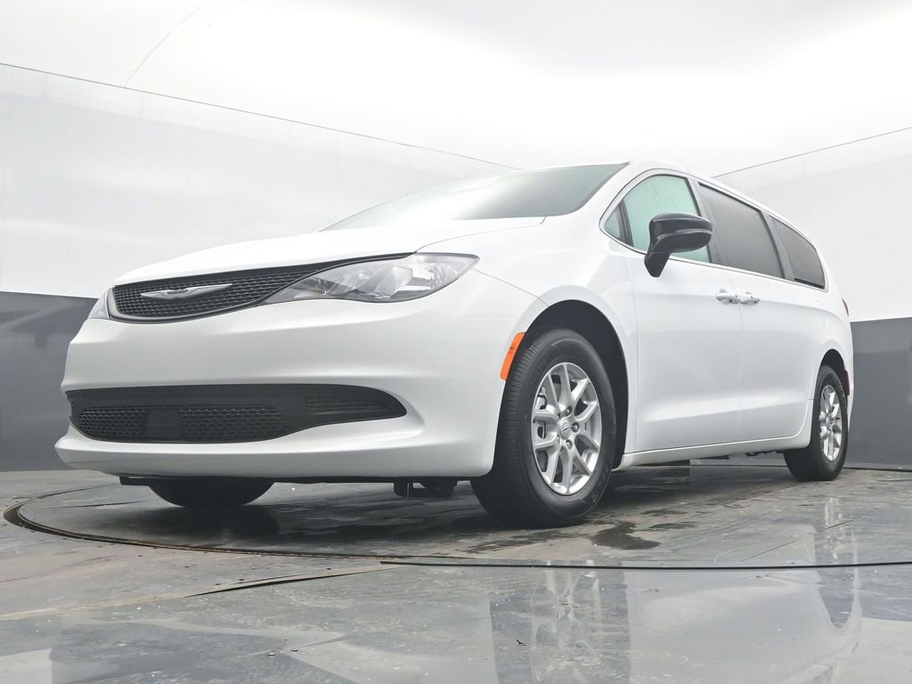 New 2026 Chrysler Voyager LX FWD image 46