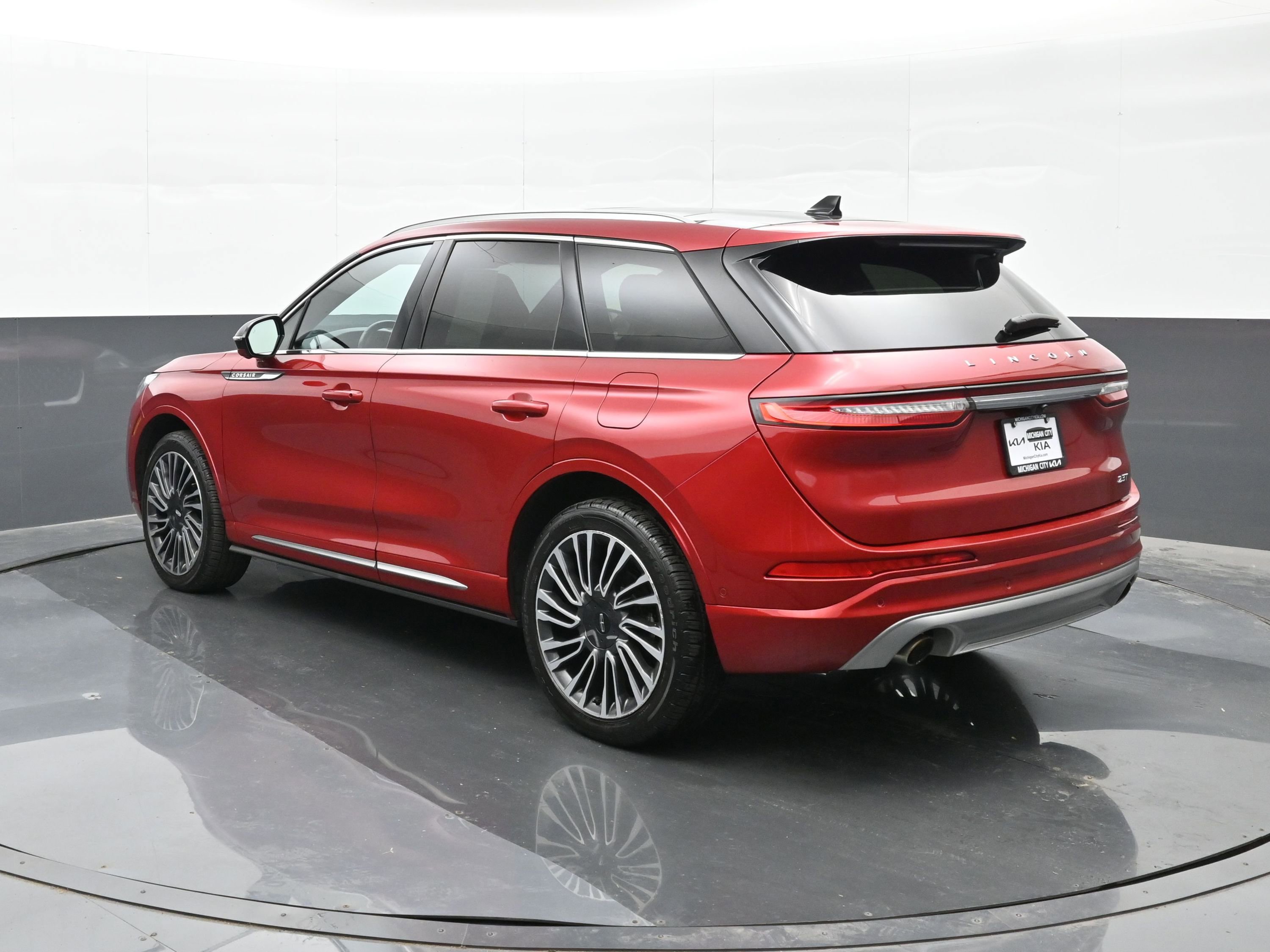 Used 2020 Lincoln Corsair Reserve w/ Equipment Group 202A AWD/4WD image 6
