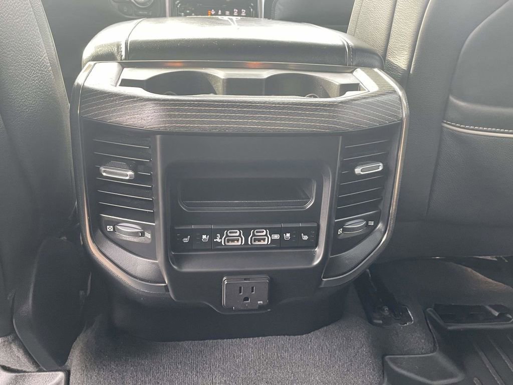 Used 2019 RAM 1500 Limited AWD/4WD image 16