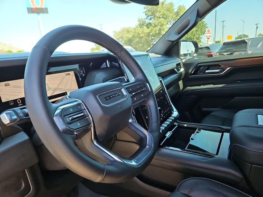 Used 2026 GMC Yukon Denali w/ LPO, Floor Liner Package AWD/4WD image 10
