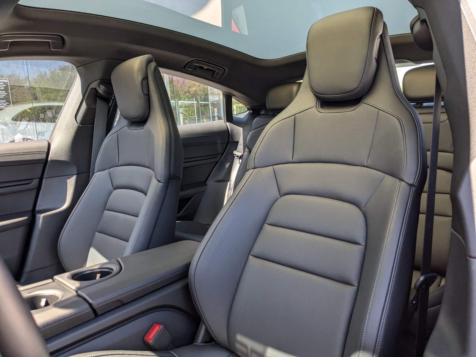 New 2024 Porsche Taycan 4S image 15