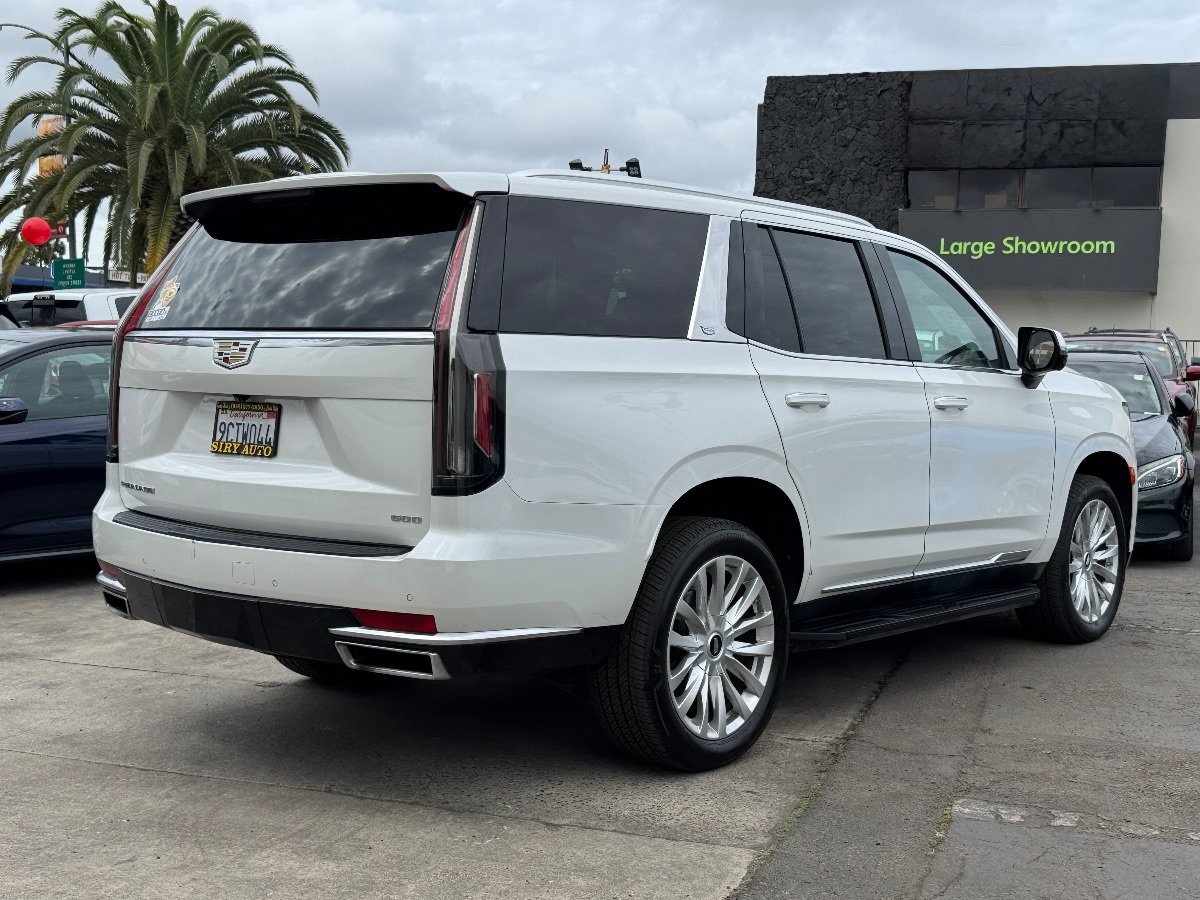 Used 2022 Cadillac Escalade Luxury AWD/4WD image 11