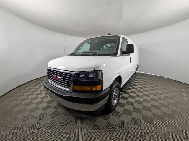 Used 2025 GMC Savana 2500 w/ Driver Convenience Package RWD image 21