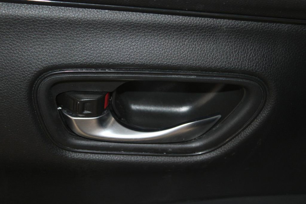 Used 2023 Honda HR-V LX image 8