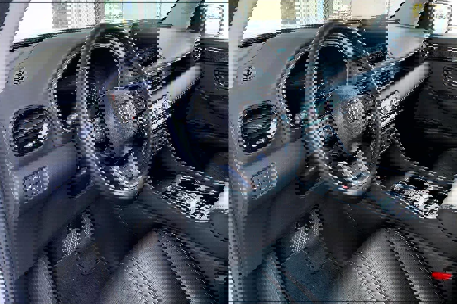 Used 2023 Honda Pilot Elite image 18