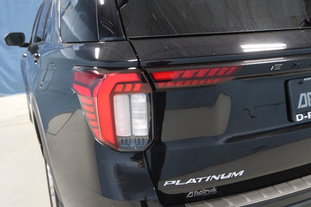 Used 2025 Ford Explorer Platinum w/ LUX Leather Package image 37