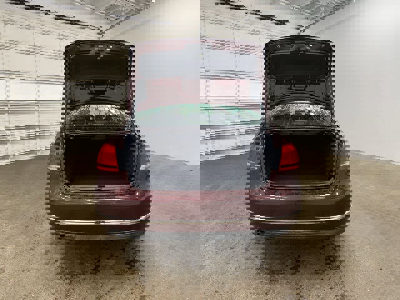 Used 2014 Volkswagen Passat TDI SEL Premium image 30