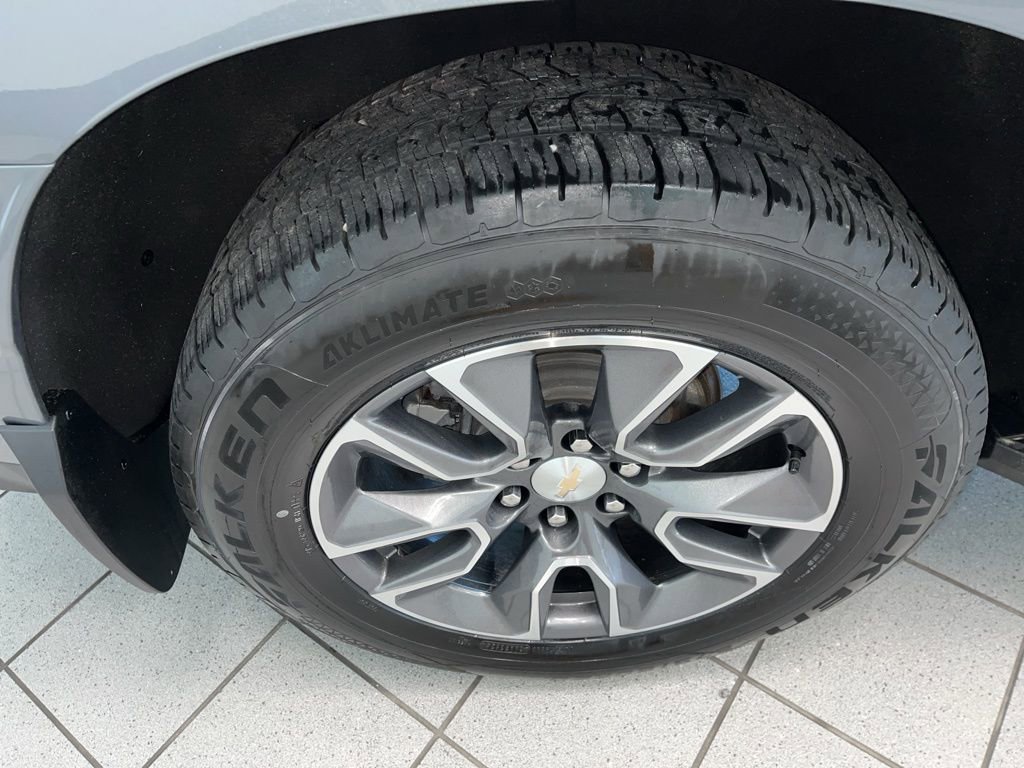 Used 2022 Chevrolet Tahoe LT w/ Luxury Package AWD/4WD image 18