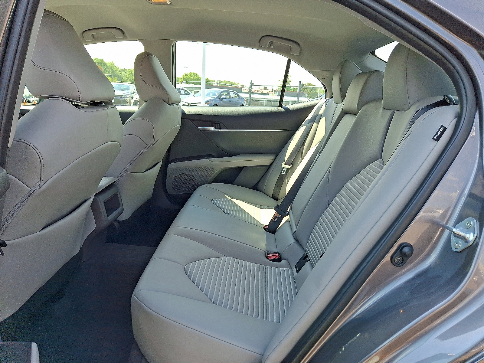 Certified 2023 Toyota Camry SE image 11