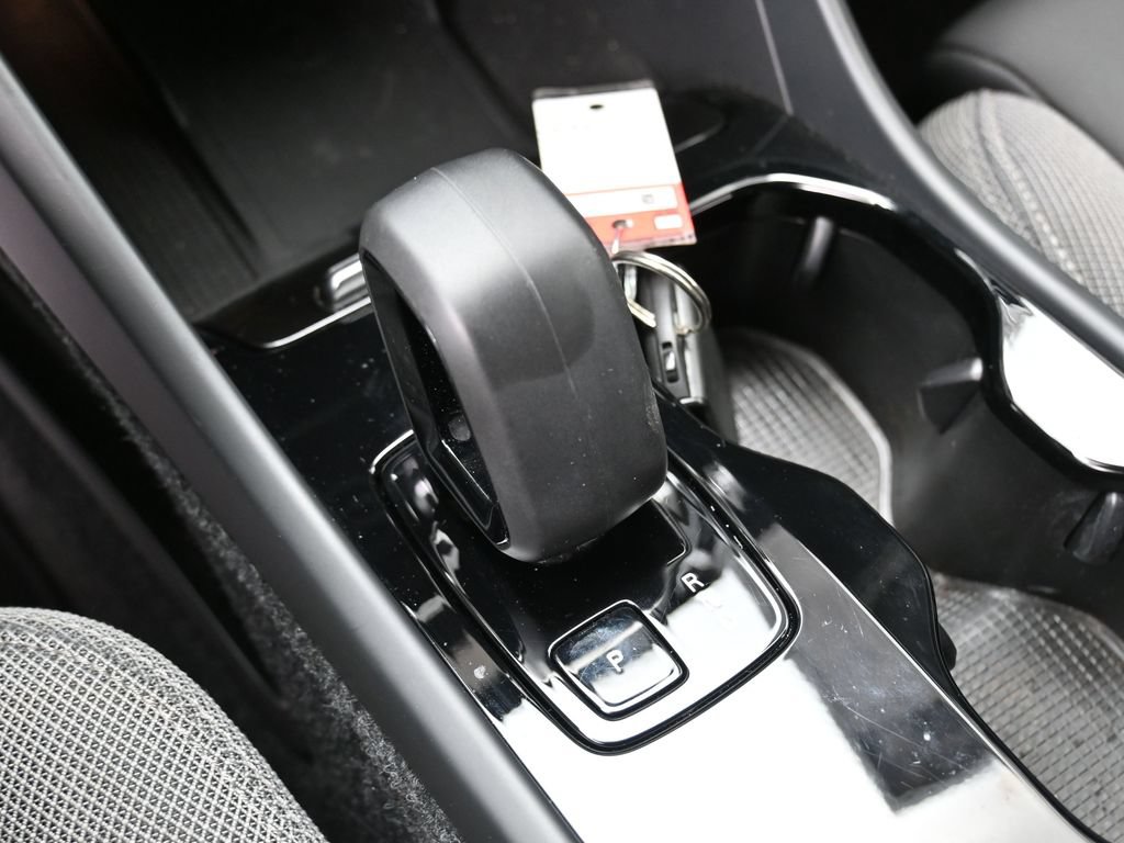 Used 2025 Volvo EX40 Core AWD/4WD image 27