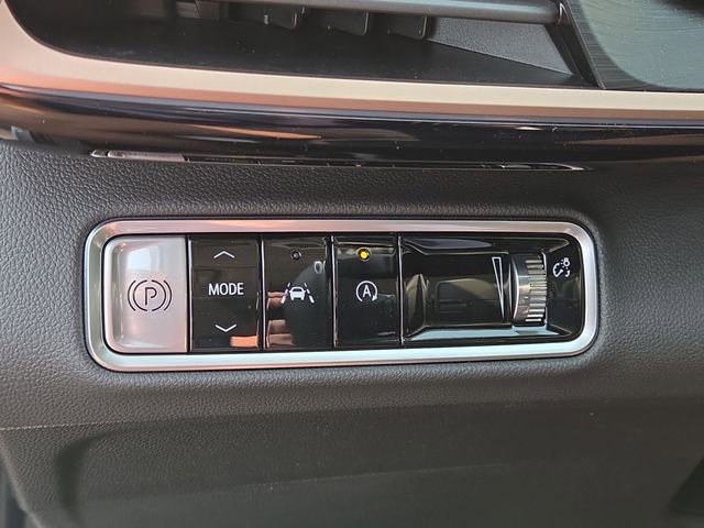 New 2025 Buick Envision Sport Touring image 18