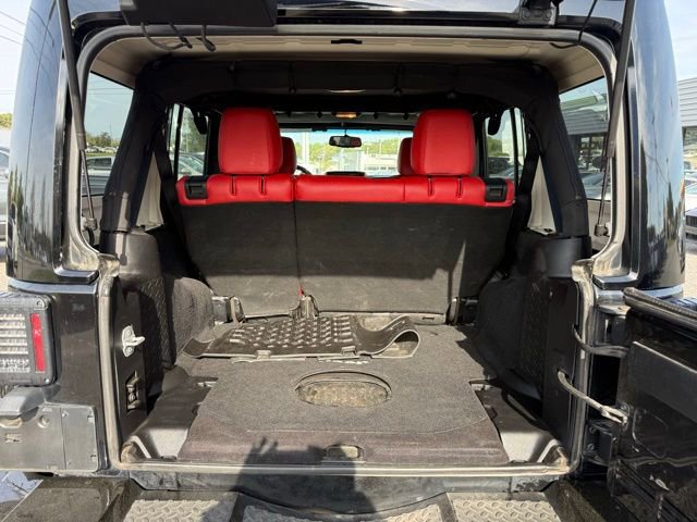 Used 2016 Jeep Wrangler Unlimited Rubicon image 12